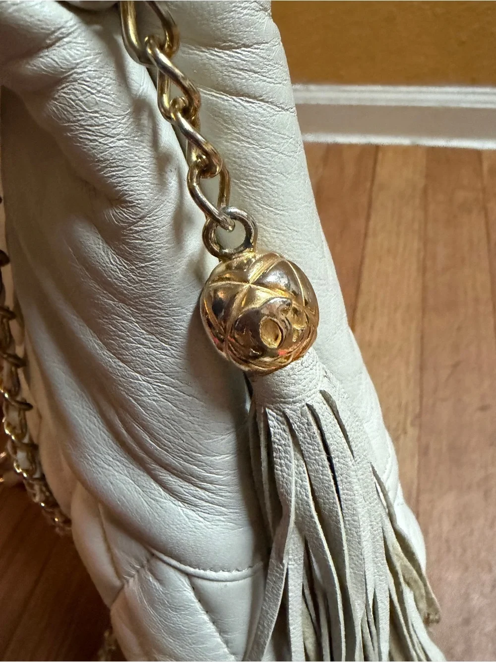 Chanel vintage  Leather Shoulder Bag with Chain Straps